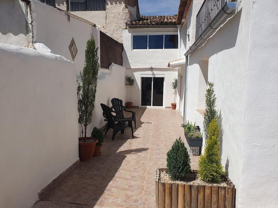 Casa Arriba Village House In Zarra Exterior foto